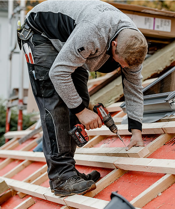 Ihr Dachdecker Minden ist der Zimmerei- und Dachdecker Meisterbetrieb Renneberg Bedachungen aus Minden, für das maßgeschneiderte Dach Minden.