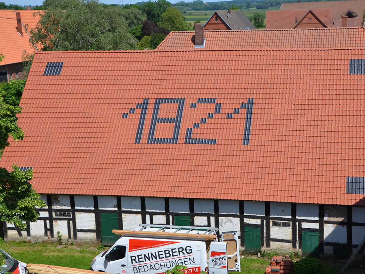 Ihr Dachdecker Minden ist der Zimmerei- und Dachdecker Meisterbetrieb Renneberg Bedachungen aus Minden, für das maßgeschneiderte Dach Minden.